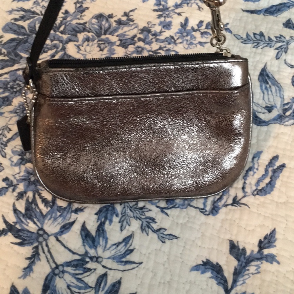 Coach - Picture 2 of 5